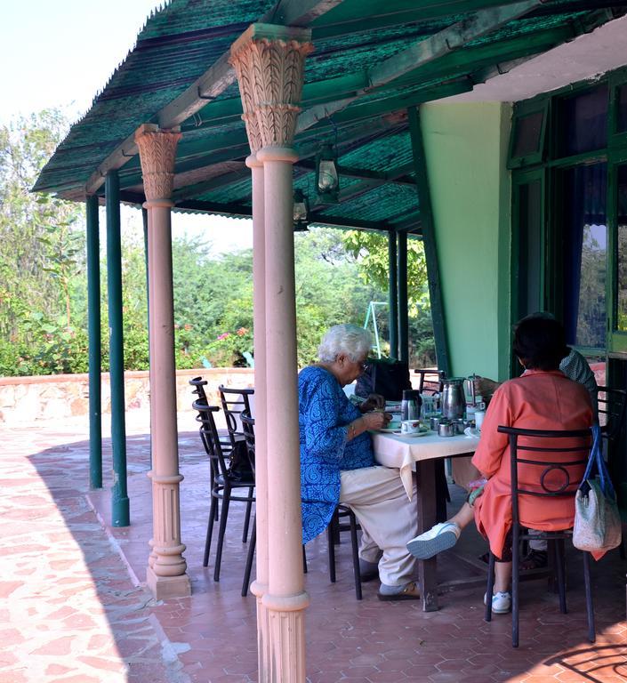 Hotel Bharatpur Ashok Eksteriør bilde