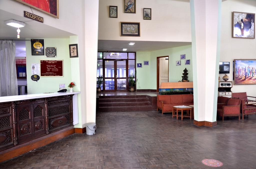 Hotel Bharatpur Ashok Eksteriør bilde