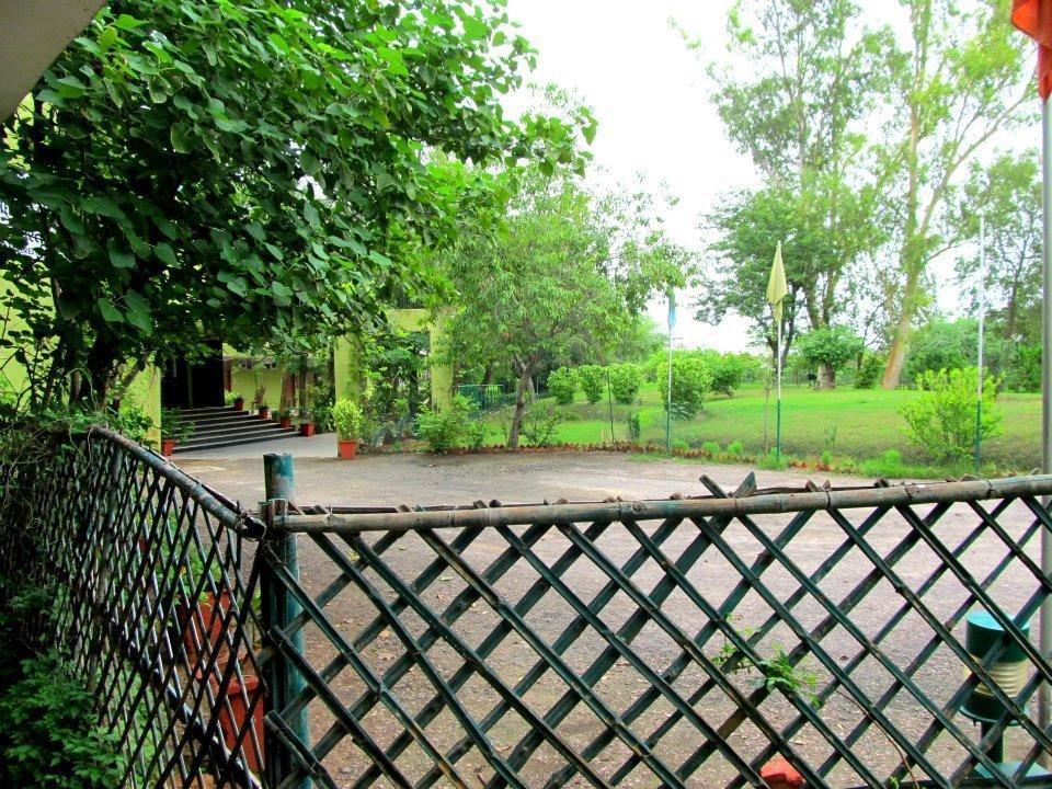 Hotel Bharatpur Ashok Eksteriør bilde