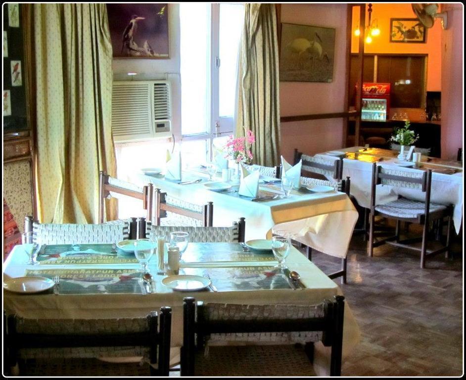 Hotel Bharatpur Ashok Eksteriør bilde