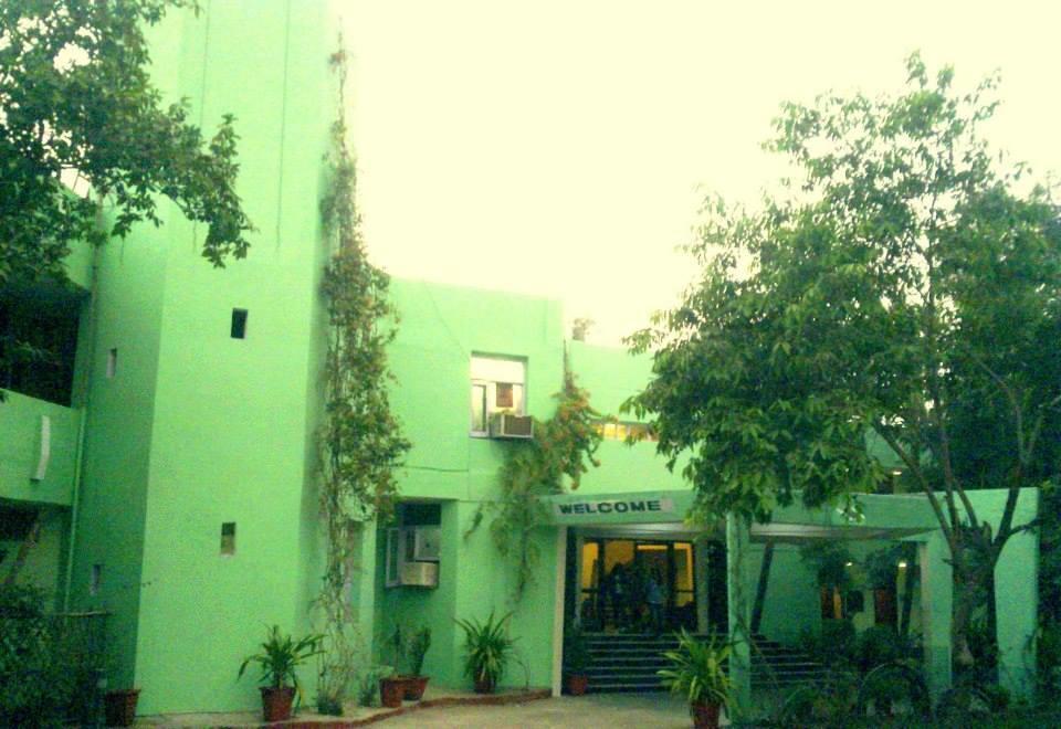Hotel Bharatpur Ashok Eksteriør bilde